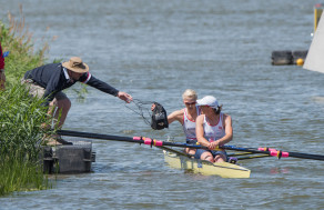 Vicky Thornley and Katherine Grainger collect a snack bag after their semi-final