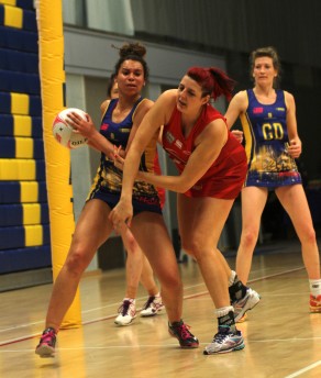 Team Bath Netball defender Sam Cook, on her return from injury, beats Team Northumbria shooter Lynsey Armitage to the ball, February 2016. PICTURE: David Roper