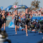 Holland comes through the transition. Credit: British Triathlon / Wagner Araujo.
