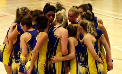 Team Bath Netball, November 2015, huddle, Eboni Beckford-Chambers