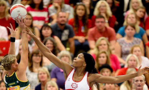 Lindie Lombard of South Africa is blocked by Eboni Beckford Chambers of England Netball. Photo: back pageimages.com