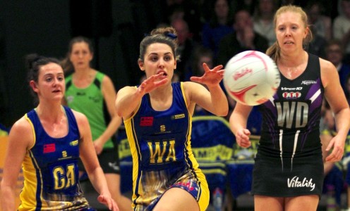 Mia Ritchie in Superleague action against Hertfordshire Mavericks, February 2016