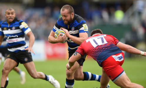 Tom Dunn of Bath Rugby takes on the Worcester Warriors defence. Aviva Premiership match, between Bath Rugby and Worcester Warriors on October 7, 2017 at the Recreation Ground in Bath, England. MUST CREDIT: Patrick Khachfe/Onside Images.