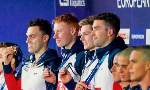 James Guy (left) and Calum Jarvis (right) won 4x200m freestyle gold with Great Britain at the Glasgow 2018 European Championships