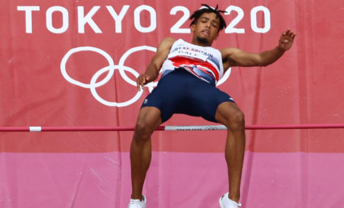 2GAAGFY Tokyo 2020 Olympics - Athletics - Men's High Jump - Qualification - OLS - Olympic Stadium, Tokyo, Japan - July 30, 2021. Tom Gale of Britain in action REUTERS/Fabrizio Bensch