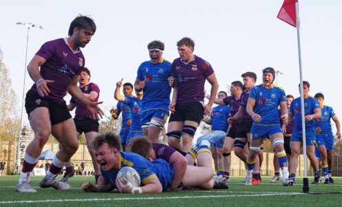 Max Pearce touches down for the University of Bath men's 1st XV